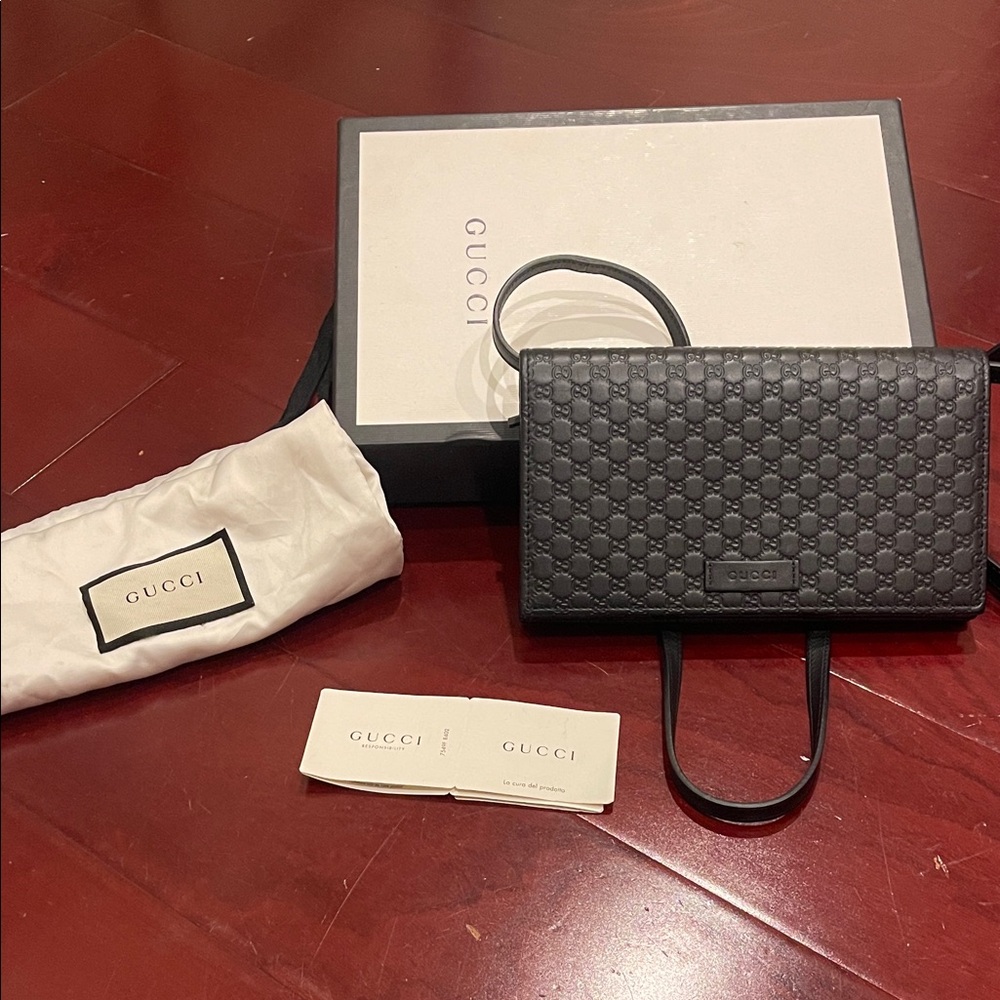 Gucci Black Embossed Leather Crossbody Clutch